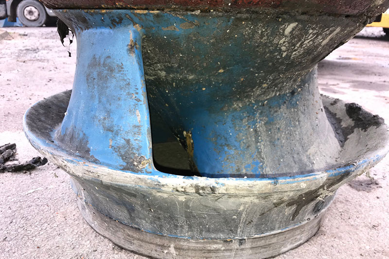 Stützschaufeln einer Pumpturbine VORHER